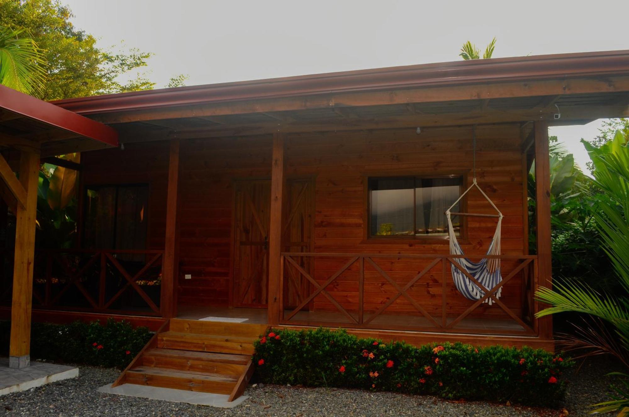 Cabaña ValFio Bahía Ballena Uvita Exterior foto