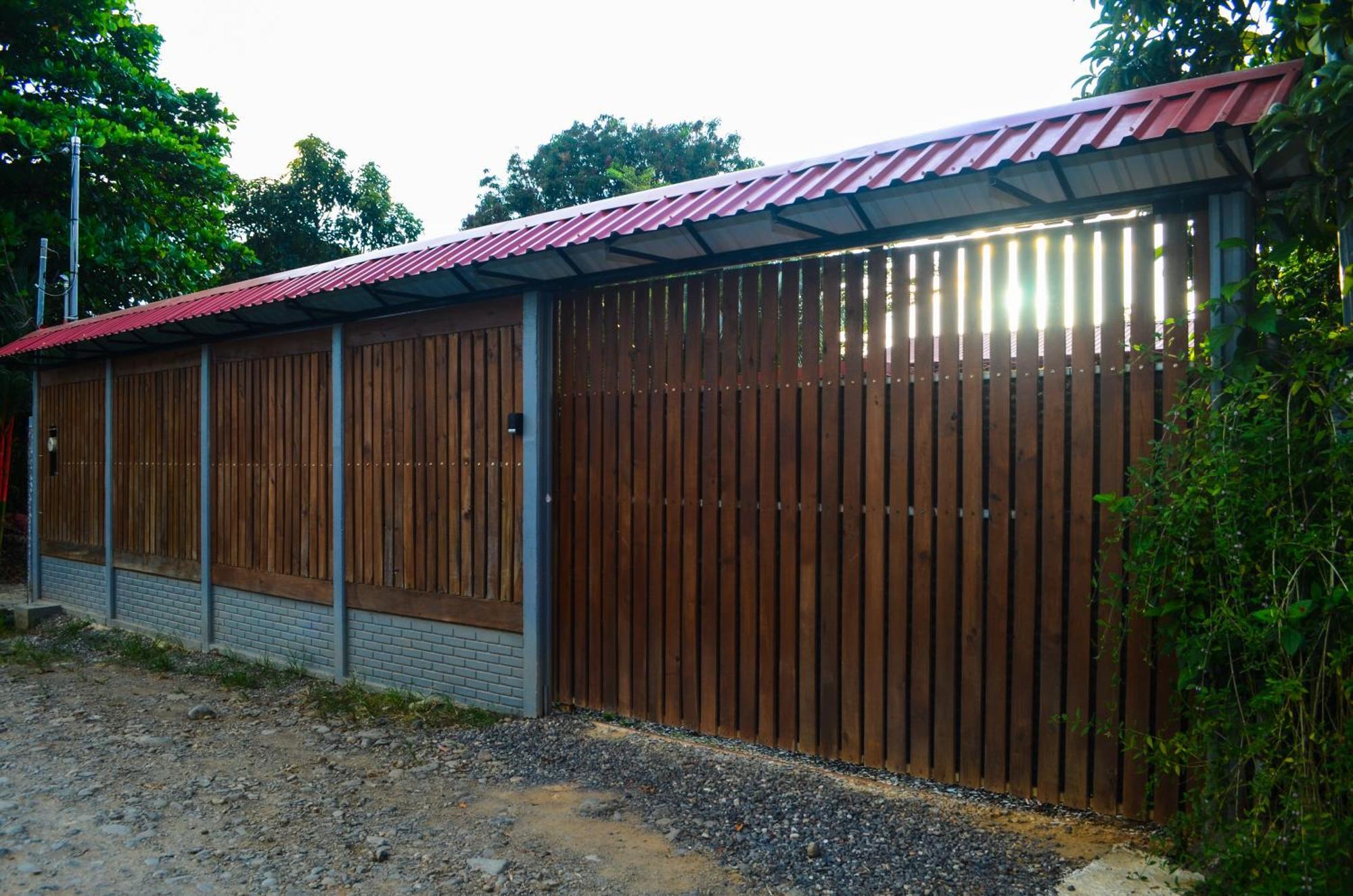 Cabaña ValFio Bahía Ballena Uvita Exterior foto